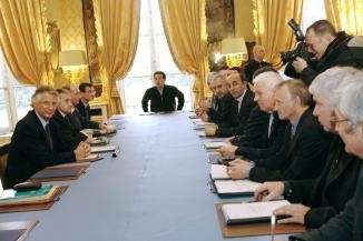 Villepin recevanat les repr&eacute;sentants de la viticulture