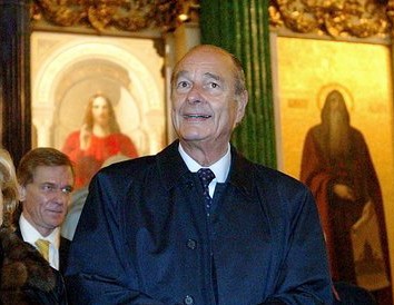 Simple visite de Chirac dans l'&eacute;glise Saint-Isaac &agrave; Saint-Petersbourg